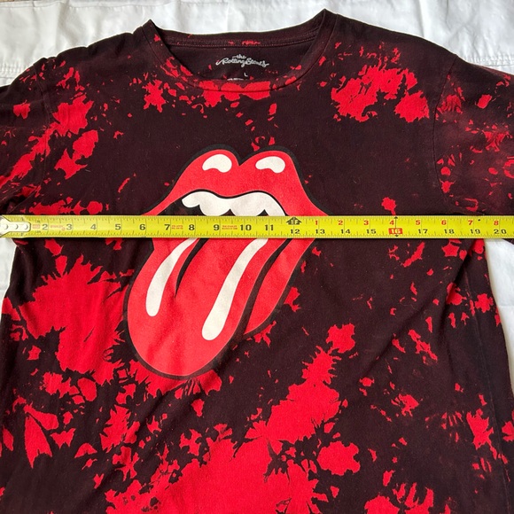 Iconic Rolling Stones Red and Black Graphic Tee - Picture 2 of 6